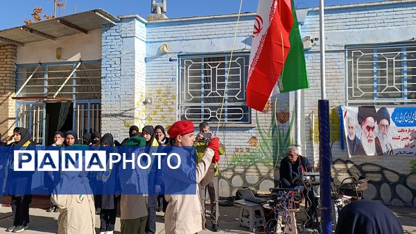 آیین نواختن زنگ انقلاب اسلامی به مناسبت چهل و ششمین سالگرد پیروزی انقلاب در نیشابور