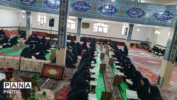 محفل قرآنی بانوان دستجرد به یاد شهدای جنگ رمضان