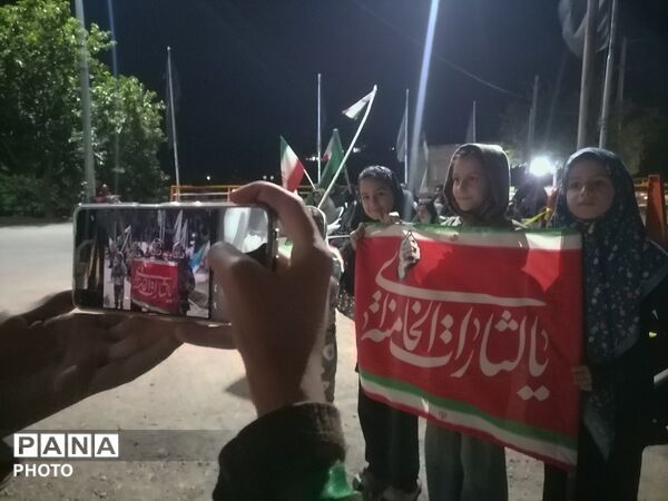 نماز جماعت همراه با اجتماعات شبانه در حسینیه شهدای شهر بار نیشابور 