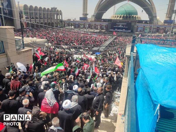 مصلی امام خمینی(ره) تهران میزبان آیین باشکوه وداع با پیکر مطهر رهبر شهید