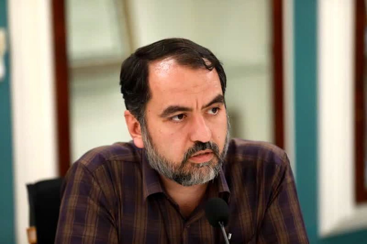 معلمان اندیشه‌های امام را عملی کنند و جامعه‌ای با عزت، آزاد و پیشرفته بسازند/ امام خمینی (ره) نه فقط ملت ایران بلکه آزادی‌خواهان دنیا را به بیداری و امید واداشت