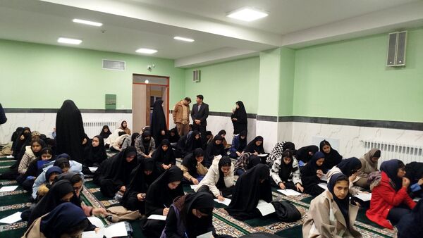 آزمون کتبی مسابقات قرآن و عترت دانش آموزان دخترانه  متوسطه 