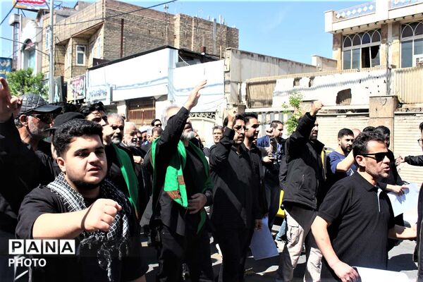 آیین تشییع پیکر دانش‌آموز شهید «سید محمد حسینی مقدم»