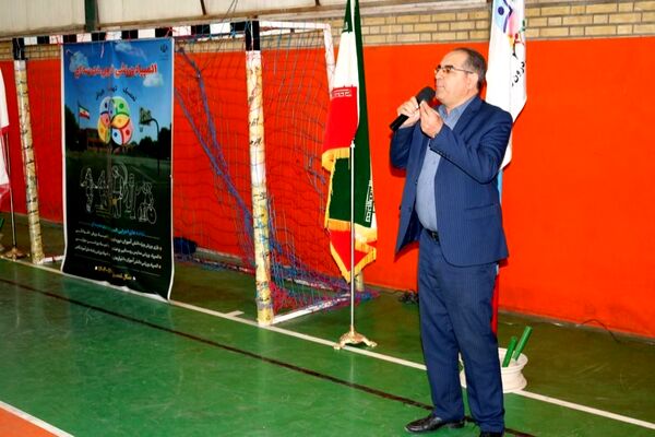 ویژه‌ برنامه گرامیداشت هفته تربیت‌بدنی در دبستان شاهد فرخی مرند