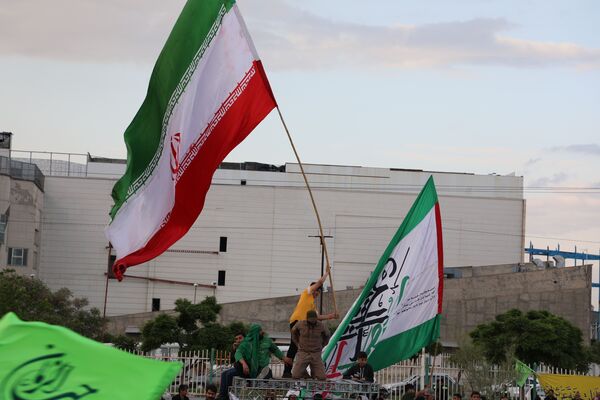اجتماع عظیم مردمی در حمایت از ایران قوی و سپاه مقتدر 