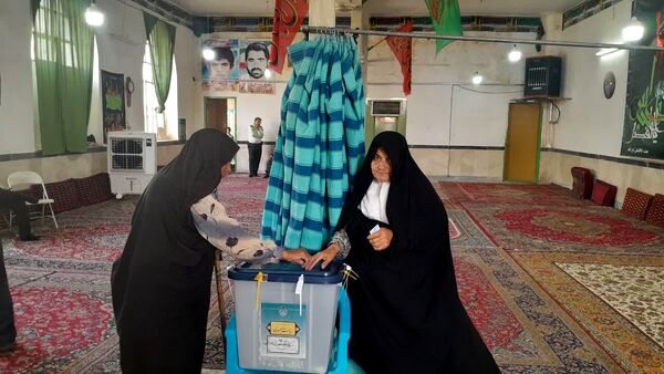 برگزاری چهاردهمین دوره انتخابات ریاست جمهوری در روستای تاج آباد شهرستان داورزن 