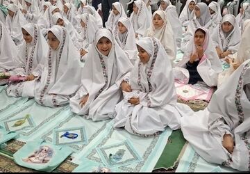 آغاز فصل بندگی؛ طنین «جشن تکلیف پروانه‌ها» در پیشوا