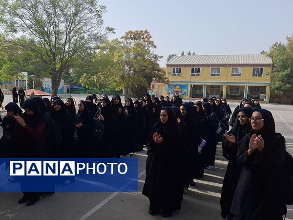 کلاس‌های پیش نیاز سال تحصیلی در مدرسه شاهد تقوا پیشگان 