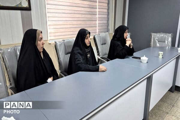 تقدیر از همکاران معین آموزشی مدارس