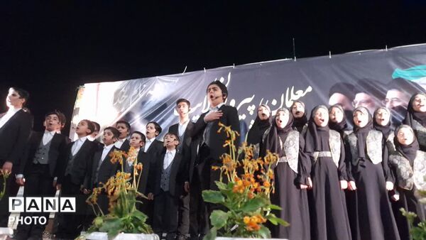 حضور حماسی مدارس قم در تجمعات شبانه آستان مقدس امامزاده موسی مبرقع(ع)