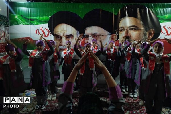 تجمعات شبانه با حضور پرشور پیشتازان؛ صحنه هایی از پویایی، همبستگی و امید