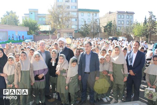 مراسم روز جهانی تخم مرغ در مدرسه زکریا رازی ناحیه 2 کرج و شهرستان فردیس