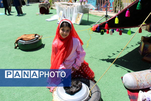 «جشنواره دا» در دبستان غیرانتفاعی امام صادق (ع) 