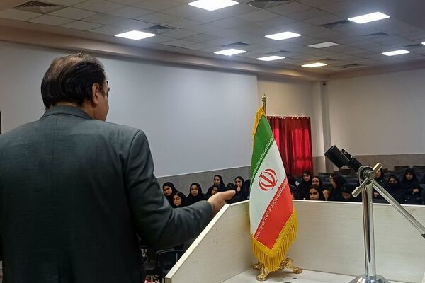 گرامیداشت هفته پدافند غیرعامل در مدارس ناحیه دو شهرری 