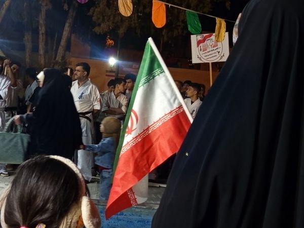 گلبانک الله اکبر در پارک‌کودک خیابان امام شهرستان کاشمر 