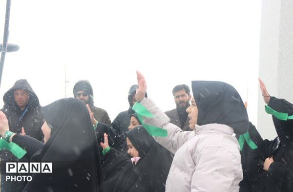 سرما جا ماند، وقتی ایمان جوشید