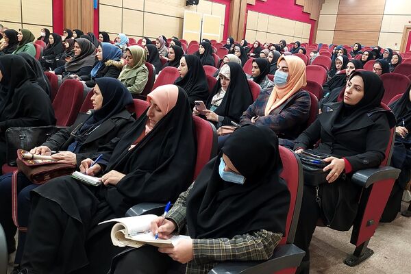 برگزاری کارگاه آموزشی بازی و یادگیری مختص آموزگاران مقطع ابتدایی شهریار