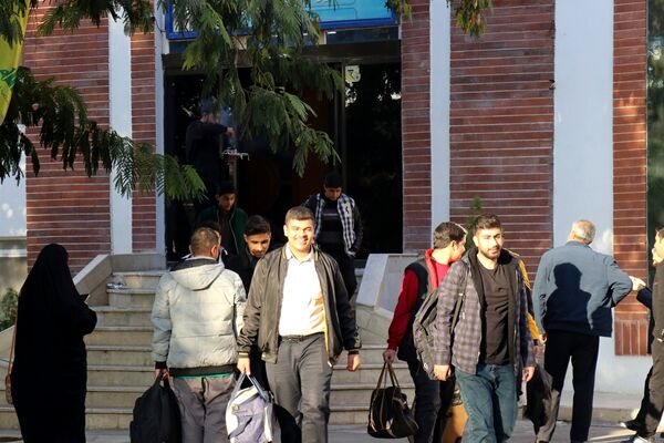 بدرقه دانش‌آموزان فعال عضو تشکل‌های دانش‌آموزی به مراسم دیدار با رهبر انقلاب