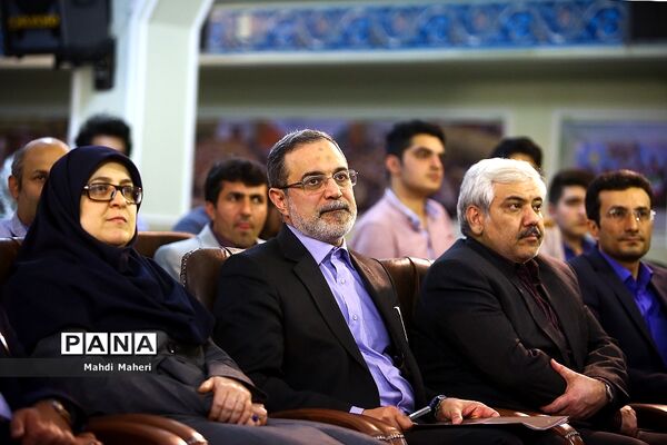 آیین بدرقه دانش پژوهان اعزامی به المپیادهای جهانی سال 2018 با حضور وزیر آموزش و پرورش