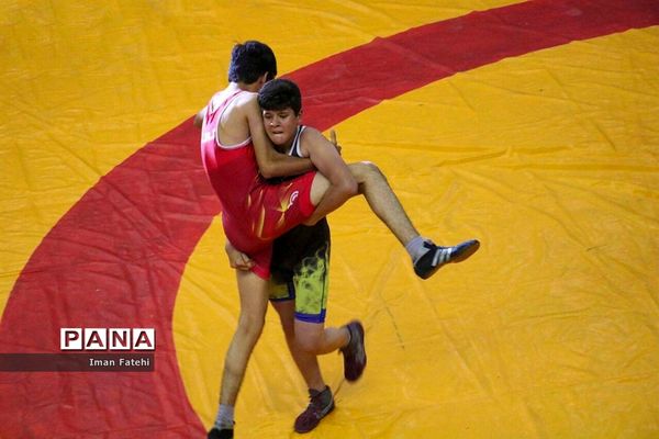 مسابقات کشتی جام رمضان انتخابی نونهالان درکردستان