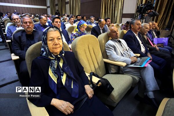 گردهمایی خیرین مدرسه‌ساز کشور در مدرسه دارالفنون تهران