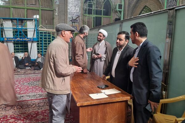 برپایی میز خدمت آموزش و پرورش دماوند 
