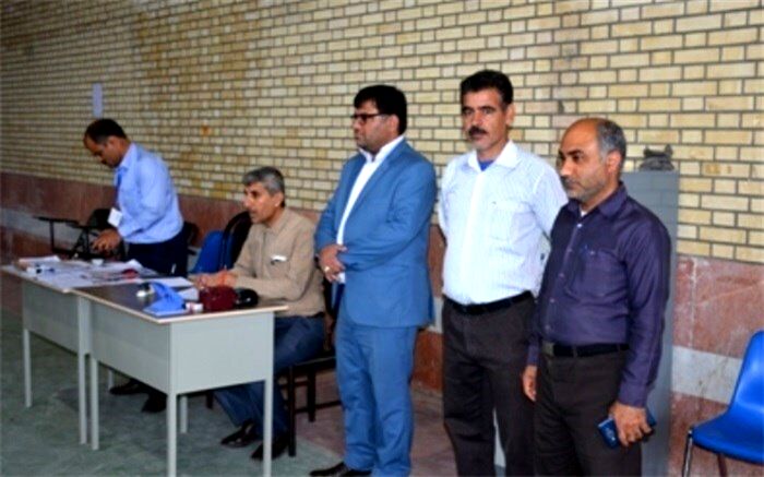 بازدید مدیر آموزش و پرورش کنگان از حوزه امتحانات نهایی