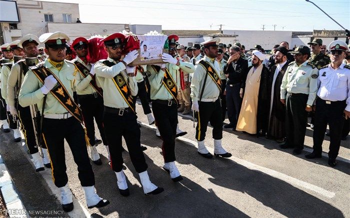 تشییع پیکر شهید «نوید حقیقت‌شناس» در ستاد فرماندهی انتظامی خوزستان