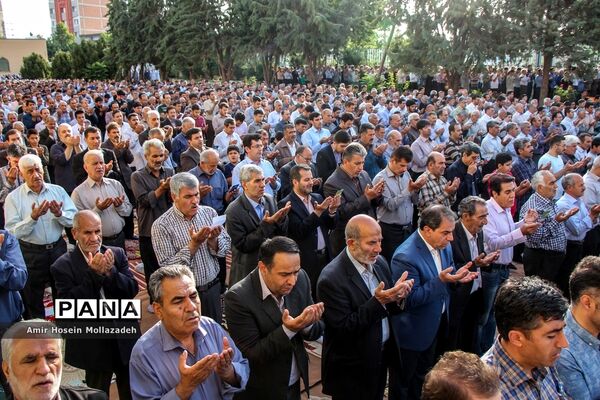اقامه نماز عید سعید فطر در ارومیه