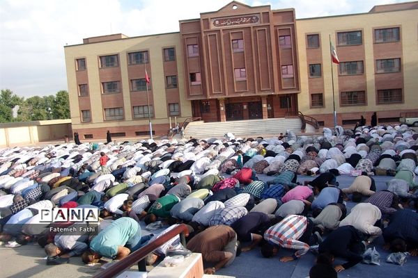 برگزاری مراسم نماز عید فطر در چهاردانگه