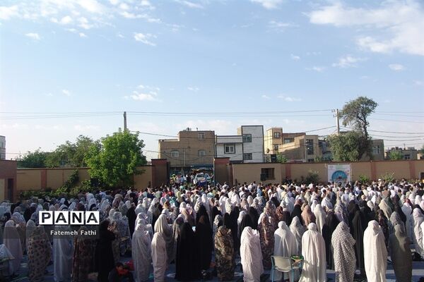 برگزاری مراسم نماز عید فطر در چهاردانگه