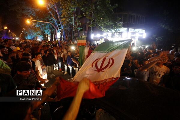 شادی  ایرانیان بعد از برد مراکش