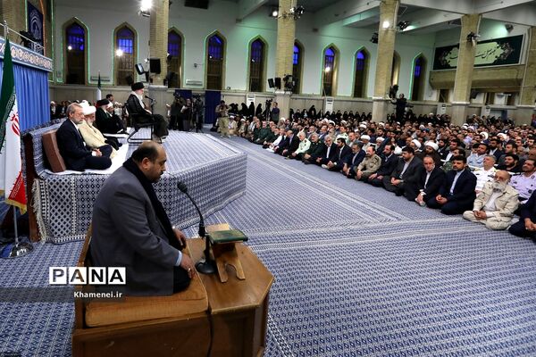 دیدار مسئولان نظام و سفرای کشورهای اسلامی با رهبر معظم انقلاب