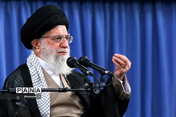 دیدار مسئولان نظام و سفرای کشورهای اسلامی با رهبر معظم انقلاب