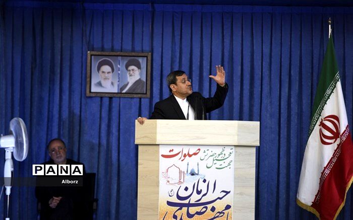 مشاور وزیر امور خارجه مطرح کرد: هدف دشمنان تخریب چهره اسلام است