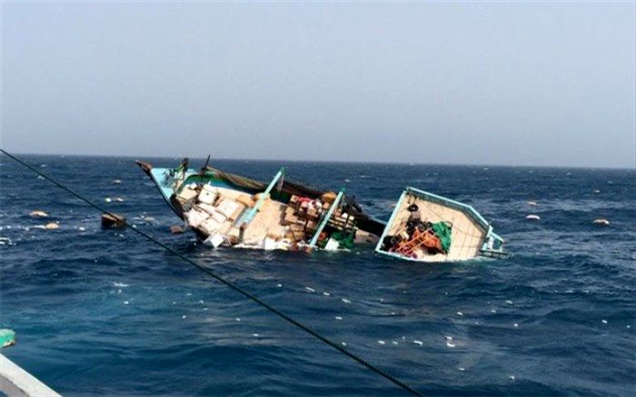 پاکستانی‌ها جان 11 خدمه شناور صیادی ایرانی در حال غرق را در آب‌های آزاد نجات دادند