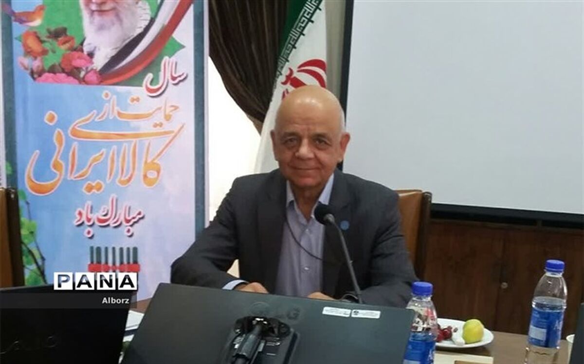 تهیه بانک اطلاعاتی متخصصین از راهکارهای مناسب حل معضل بیابان زدایی کشور است