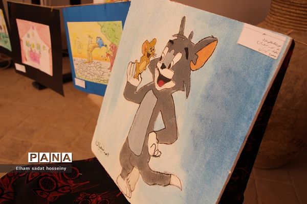 گشایش نمایشگاه نقاشی کودکان مارال در یزد