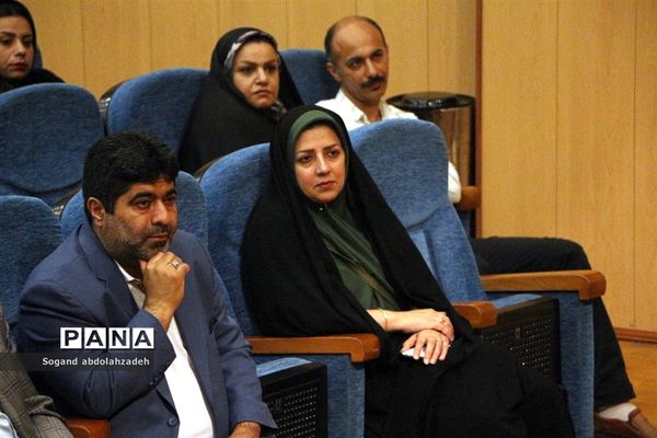 جشن پایان سال‌ تحصیلی دبیرستان پیشتازان نوین شمال