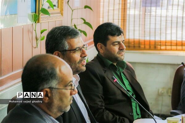 دومین نشست شورا ها و مجلس دانش آموزی شهر تهران