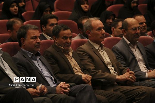 آغازسی و نهمین دوره از مسابقات دانش‌آموزی قرآنء عترت و نماز استان فارس