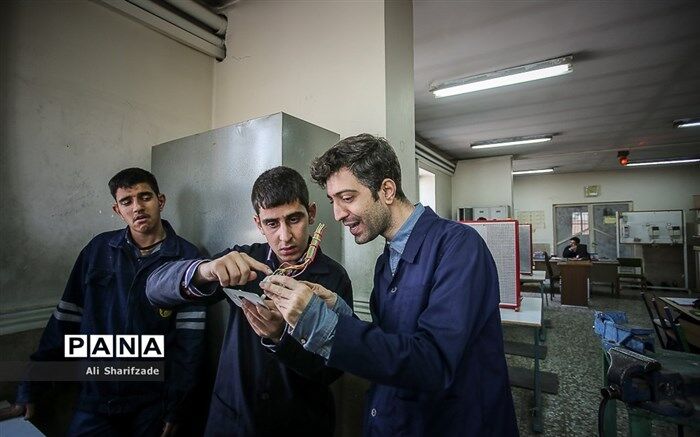 نیاز 150 میلیارد ریالی هنرستان‌های مازندران برای تأمین تجهیزات