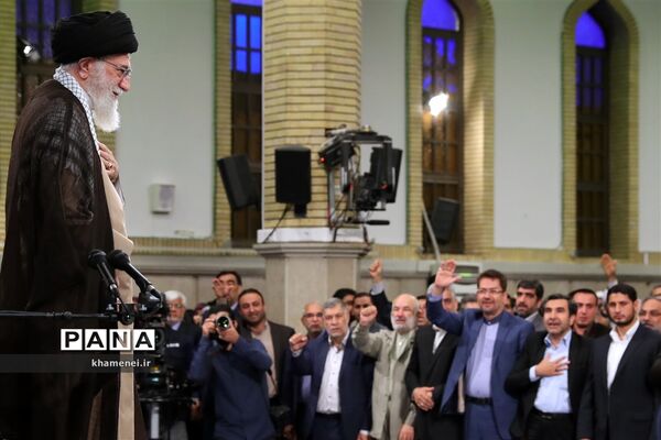 دیدار رئیس و نمایندگان مجلس شورای اسلامی با مقام معظم رهبری