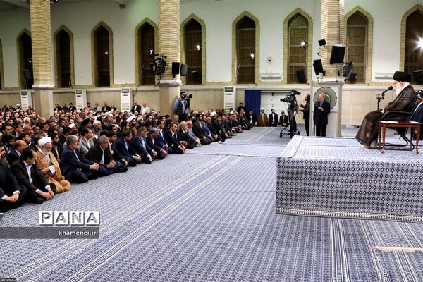 دیدار رئیس و نمایندگان مجلس شورای اسلامی با مقام معظم رهبری