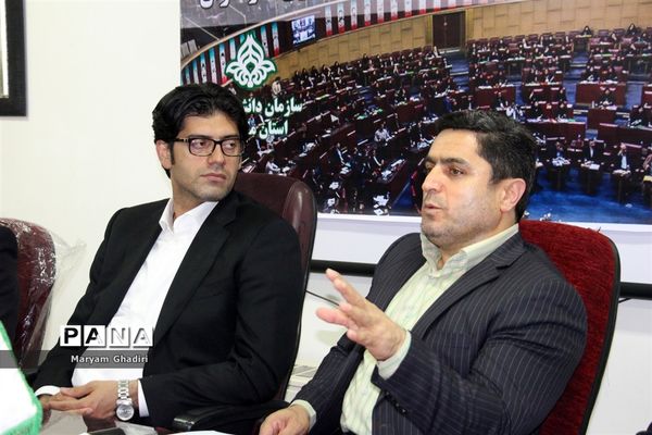 نخستین نشست اعضای دوره جدید شورا و مجلس دانش‌آموزی مازندران