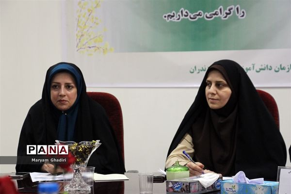 نخستین نشست اعضای دوره جدید شورا و مجلس دانش‌آموزی مازندران