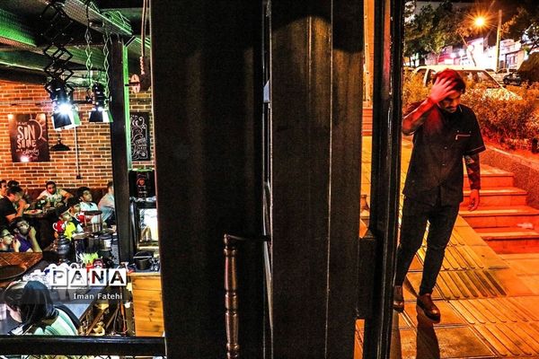 تب و تاب بازی ایران و اسپانیا در شهر