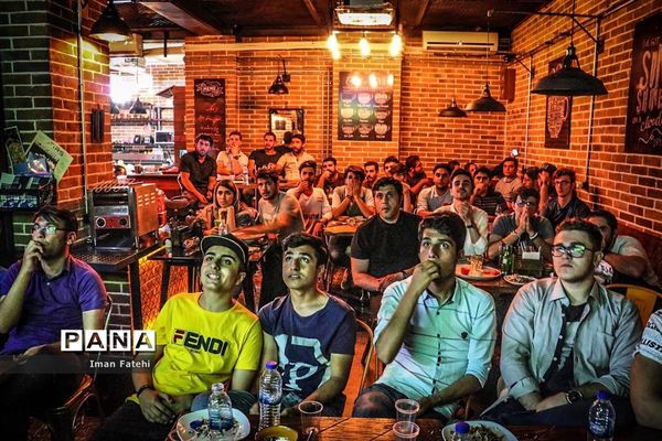 تب و تاب بازی ایران و اسپانیا در شهر