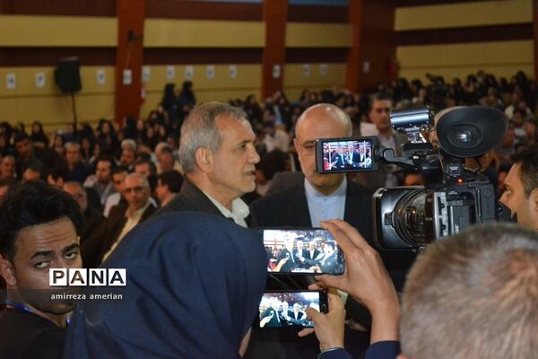 همایش بزرگ روایت خدمت در استان سمنان