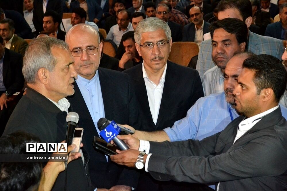 همایش بزرگ روایت خدمت در استان سمنان